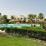 Sunny Lakes Resort