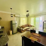 Shark\'S Bay Oasis 2 Bedrooms Apartment With Private Free Beach