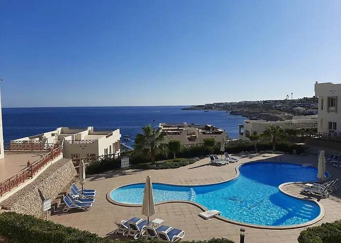 2 Bedrooms Apartment Shark\'S Bay Oasis With Free Beach 5 Metres Away