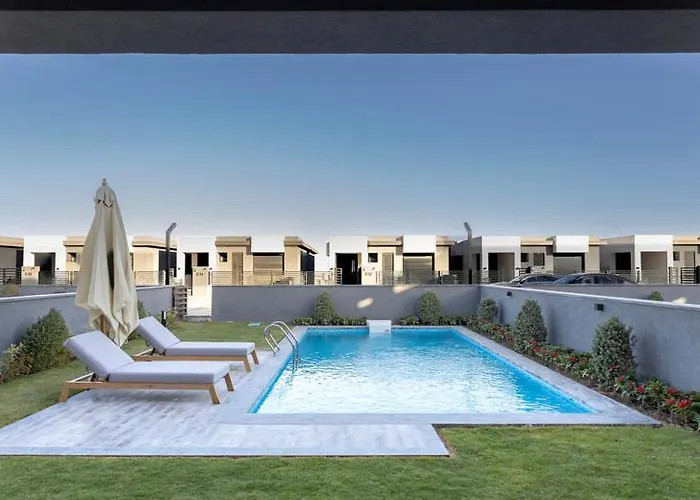Sunrise Sanctuary Ultra-Private Townhouse