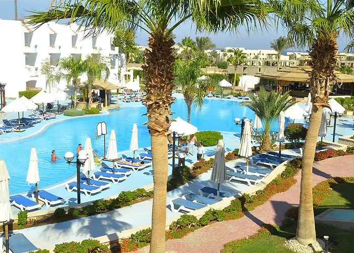 Ivy Cryene Island Resort & Aqua Park