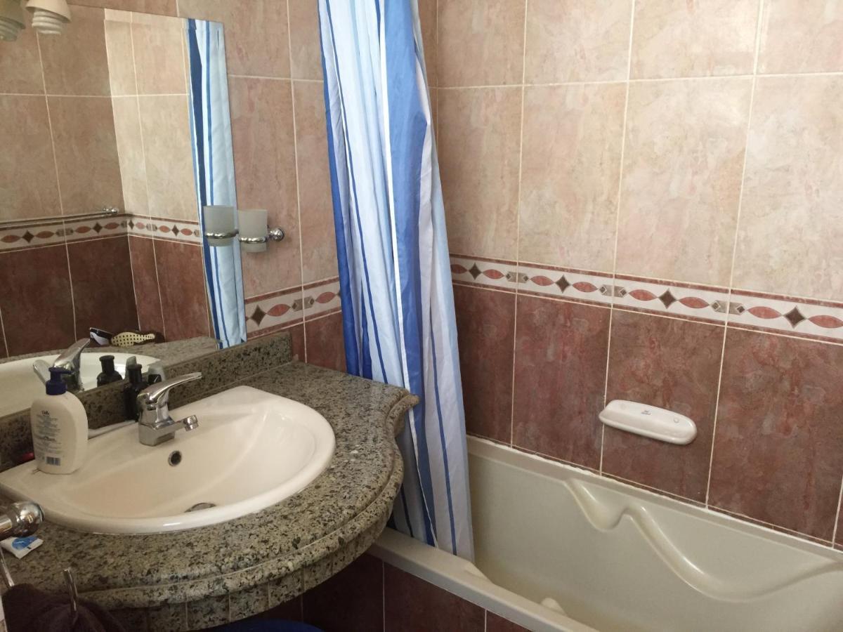 Sharks Bay Oasis Apartment *