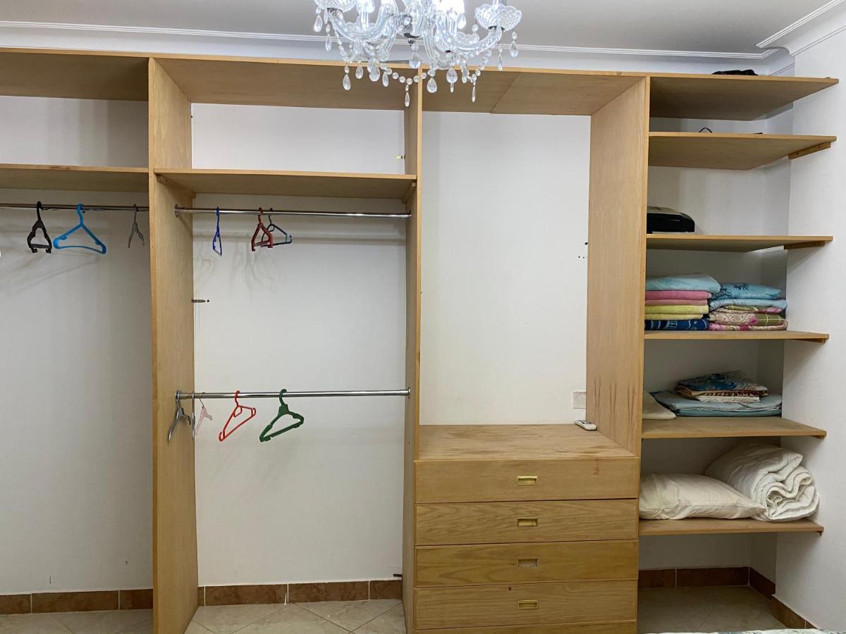 Apartment 2 Bedrooms Shark's Bay Oasis With Free Beach 5 Metres Away *