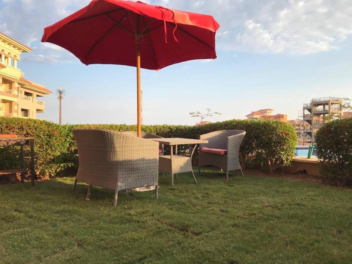 Apartment بحديقة *
