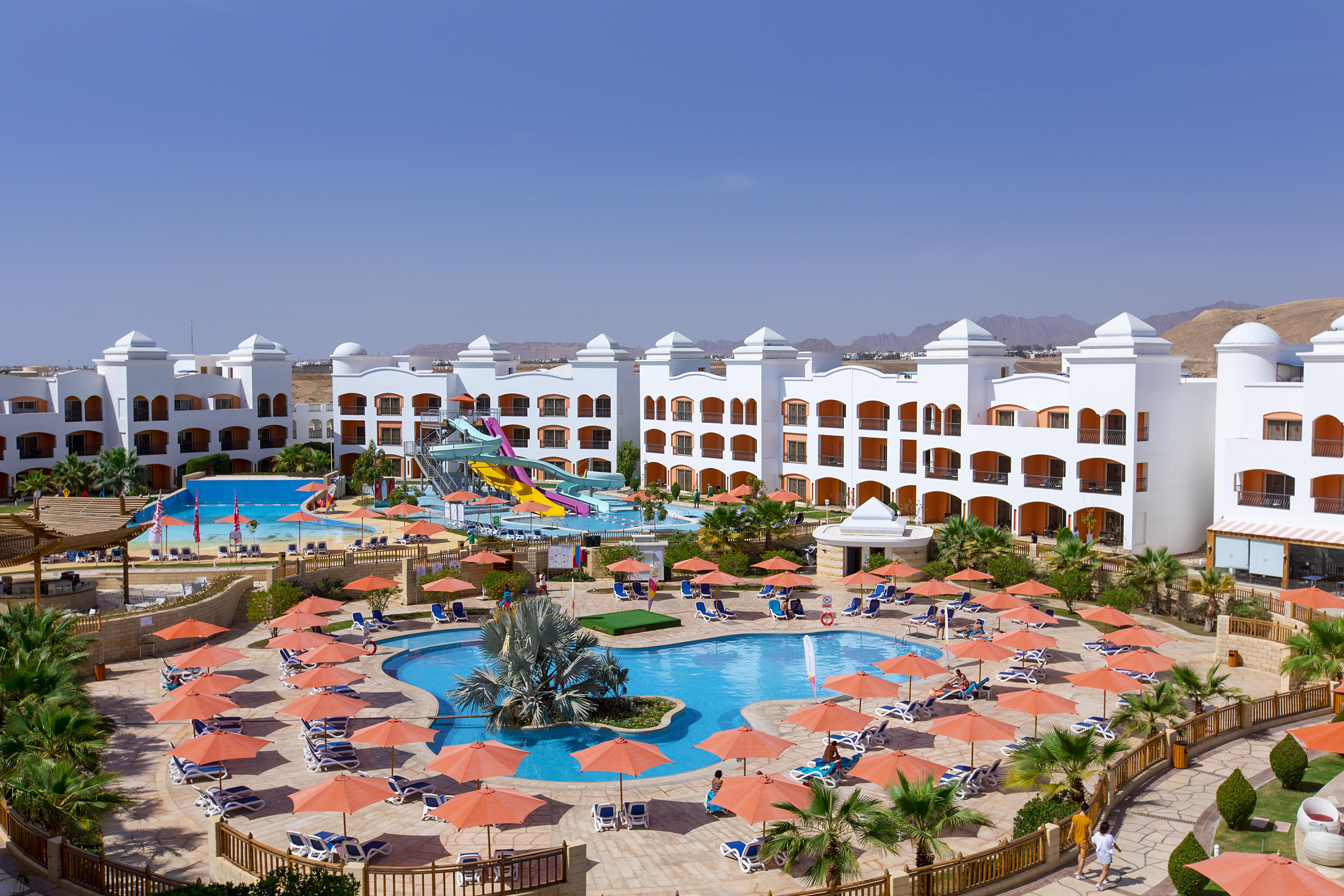 Waves In Naama Bay Hotel
