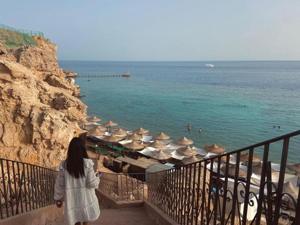 Sunset Sheikh Hotel