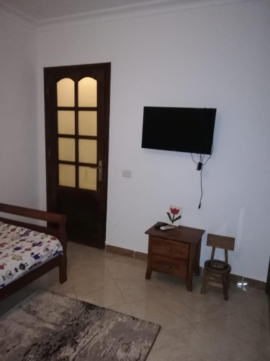 2 Bedrooms Shark's Bay Oasis With Free Beach 5 Metres Away Apartment *