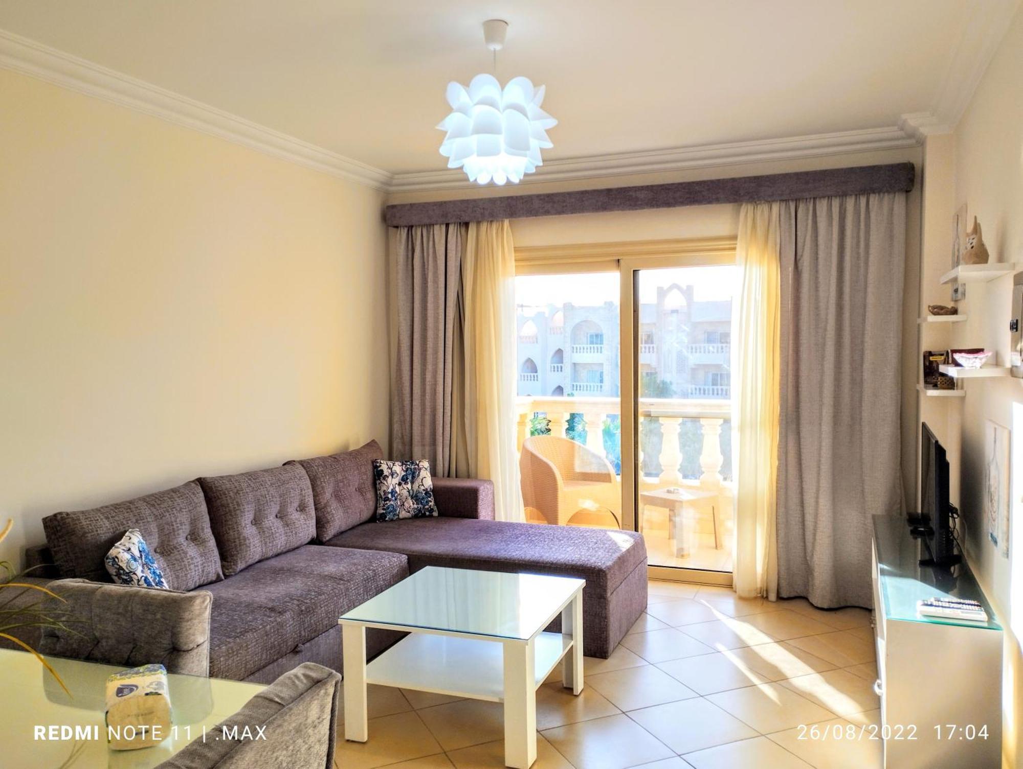 One- Bedroom S3 In Vip Zone Sunny Lakes Apartment