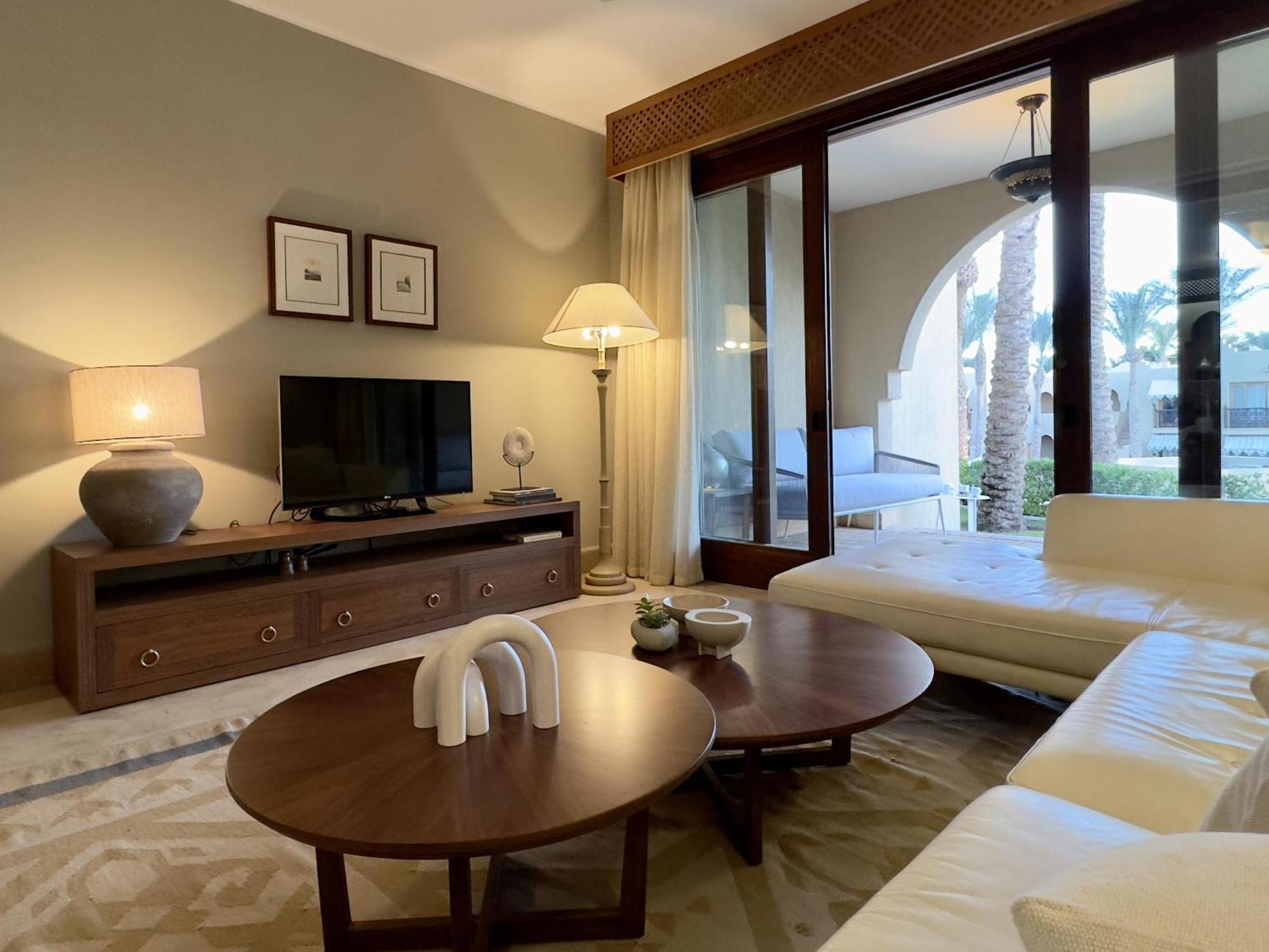 2-bed Flat In Four Seasons Sheikh Appartement *