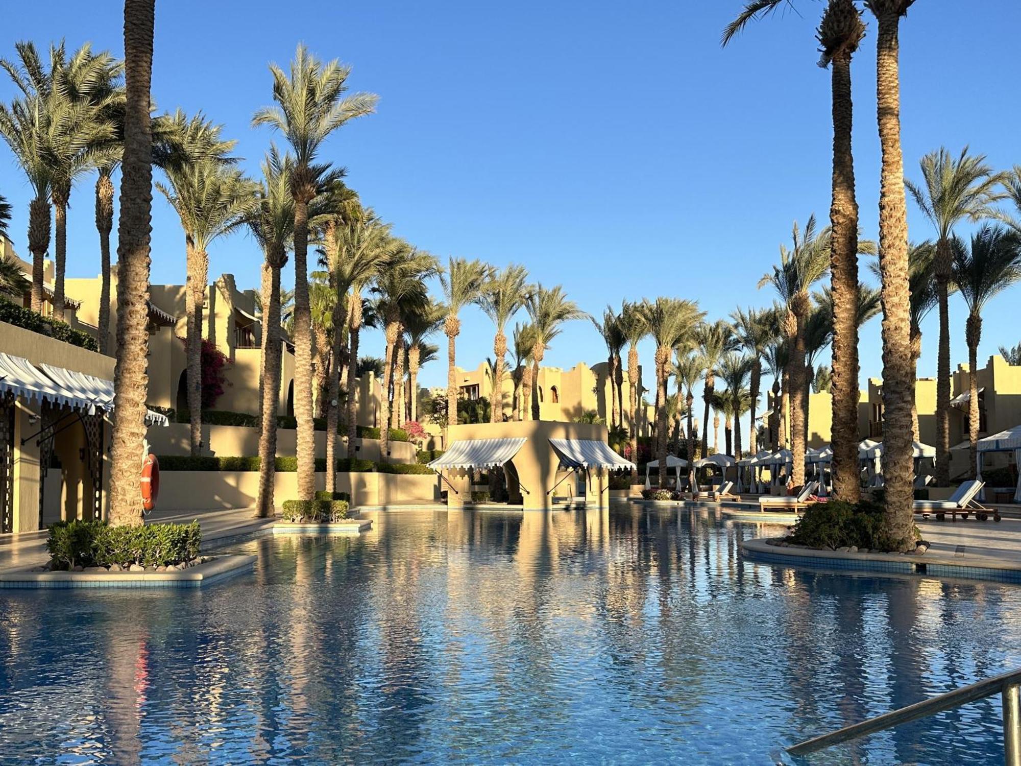 2-bed Flat In Four Seasons Sheikh Appartement *