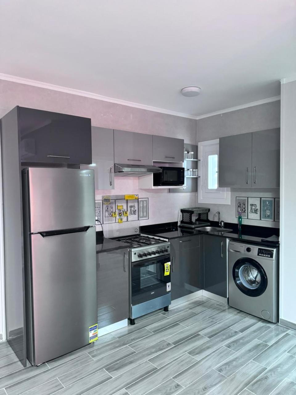 B1513ريفيرا فاخر للايجار Apartment *