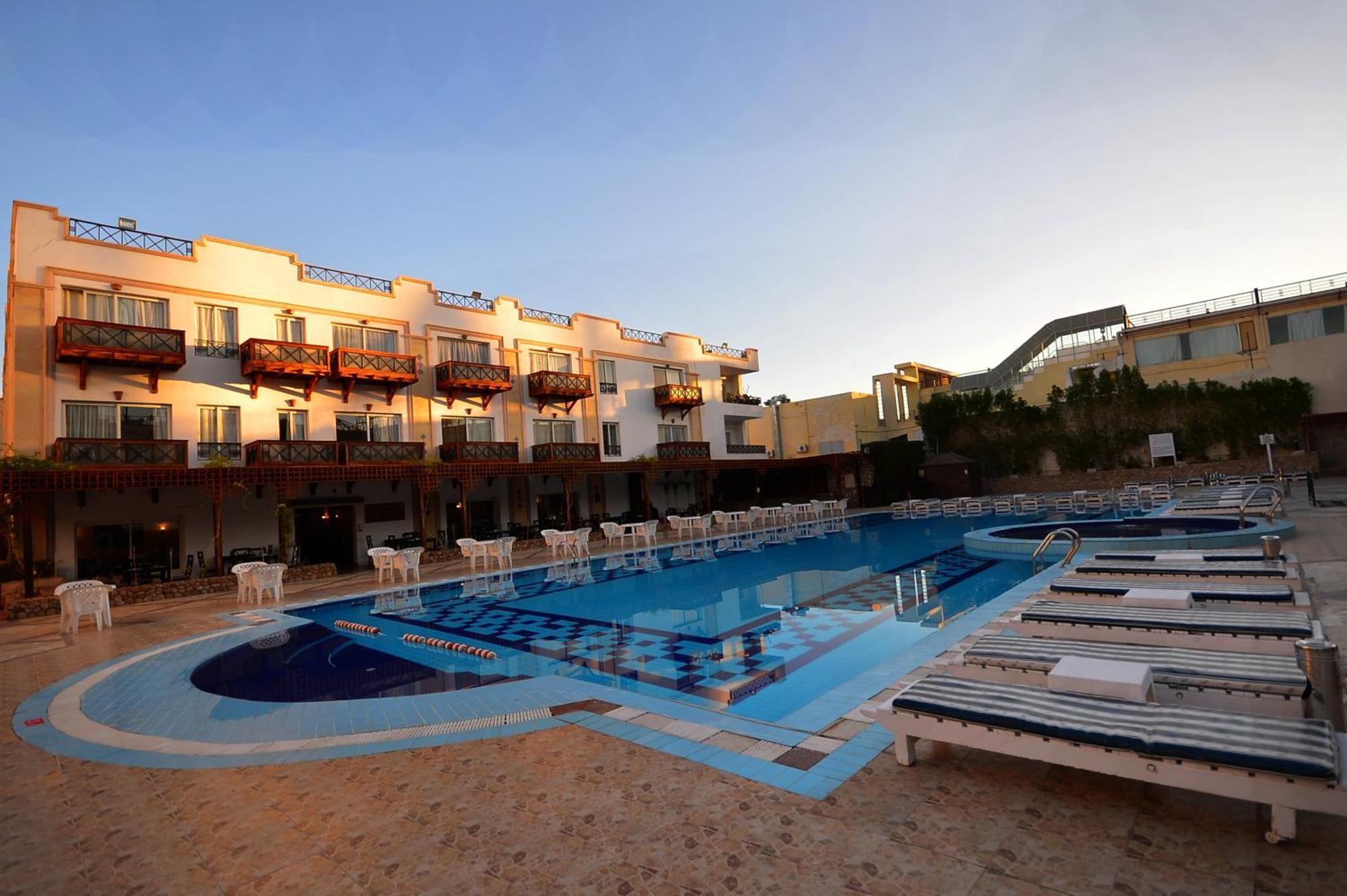 Falcon Naama Star Resort 3*