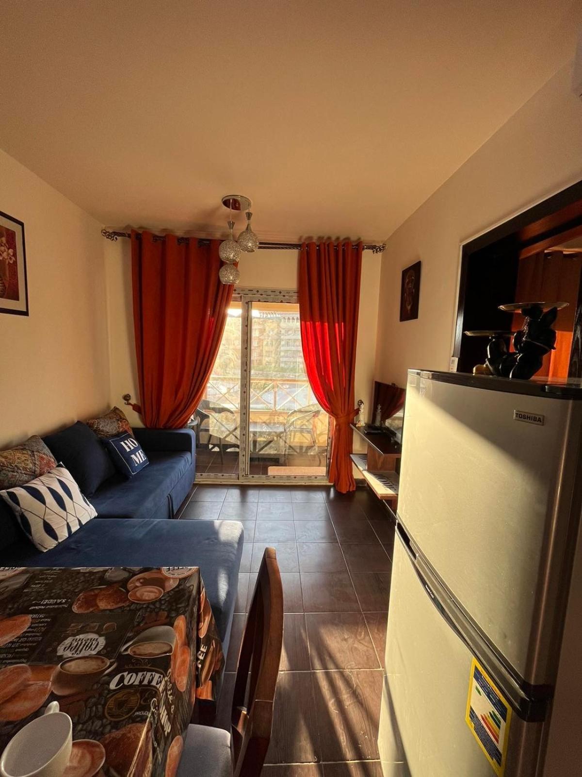 In Porto Shiekh Compound Apartment *