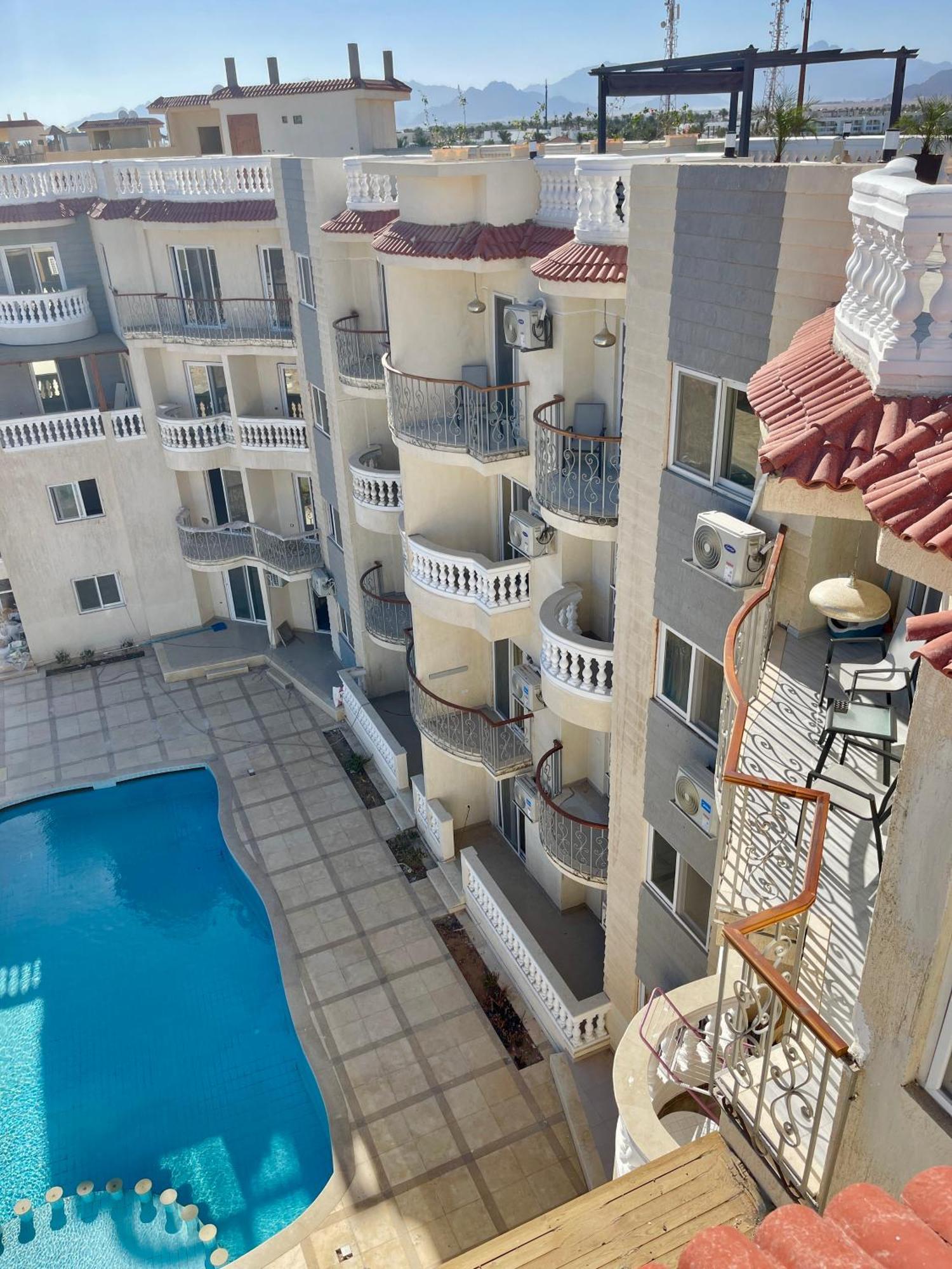 The Rooftop - Amazing - Sea View - Pool - Penthouse -jacuzzi - Sheikh Apartment *