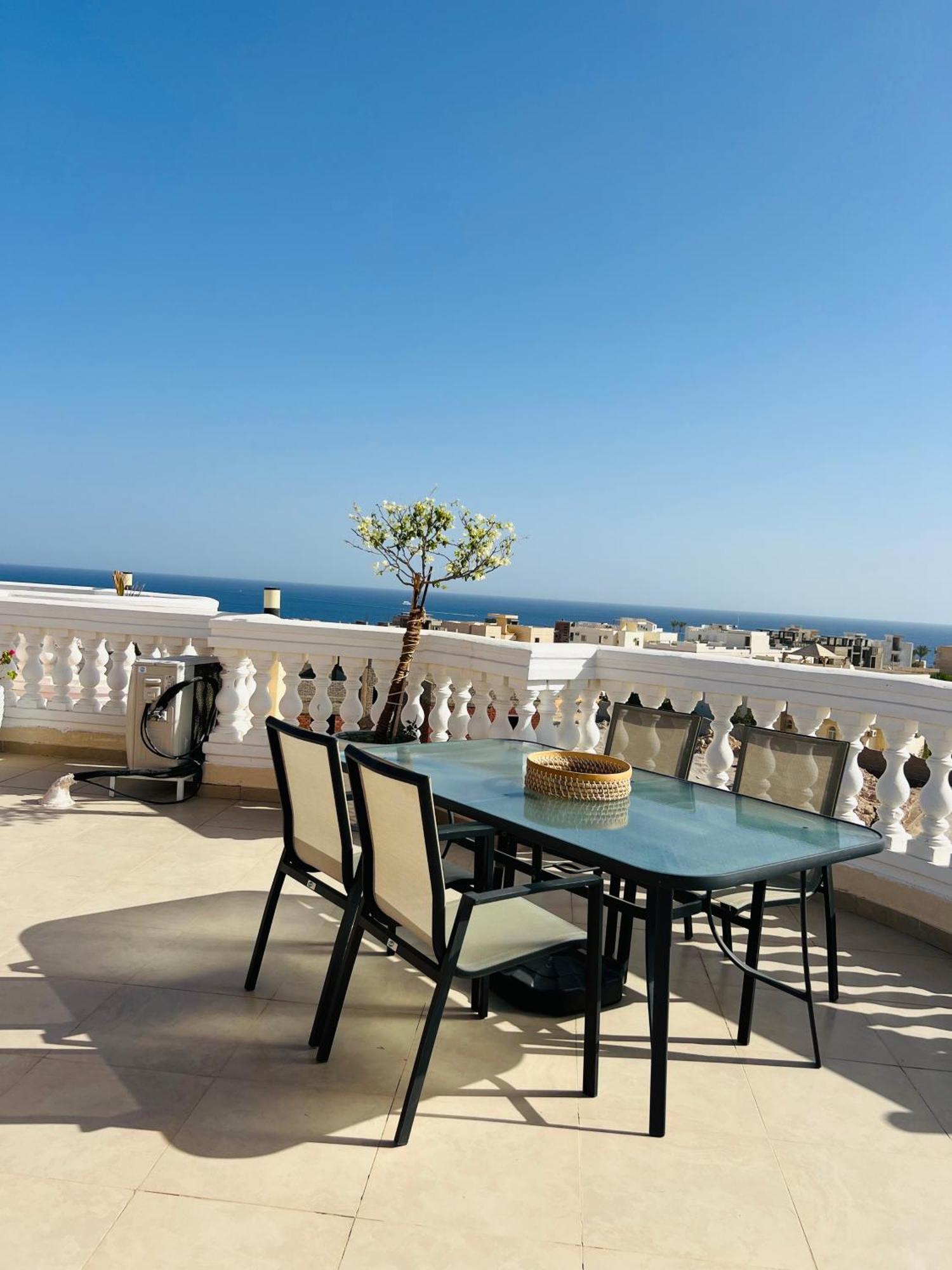 The Rooftop - Amazing - Sea View - Pool - Penthouse -jacuzzi - Sheikh