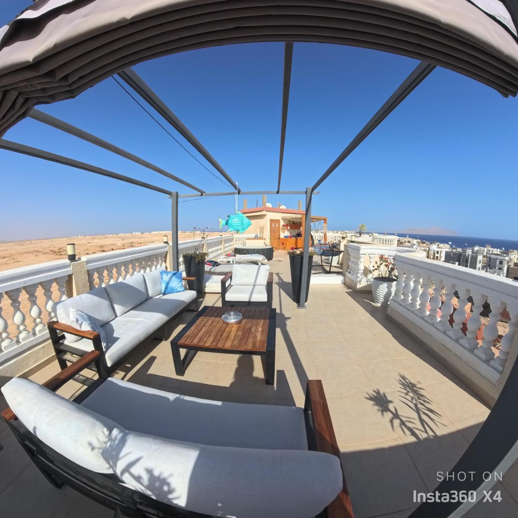 The Rooftop - Amazing - Sea View - Pool - Penthouse -jacuzzi - Sheikh