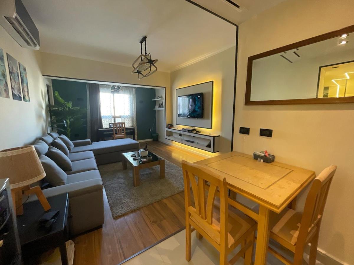 A Modern Cozy 2 Bedroom