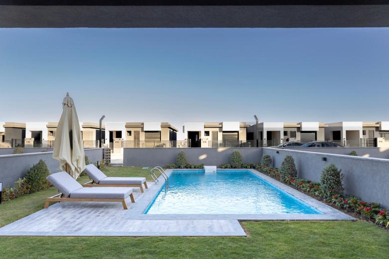 Villa Sunrise Sanctuary Ultra-private Townhouse *