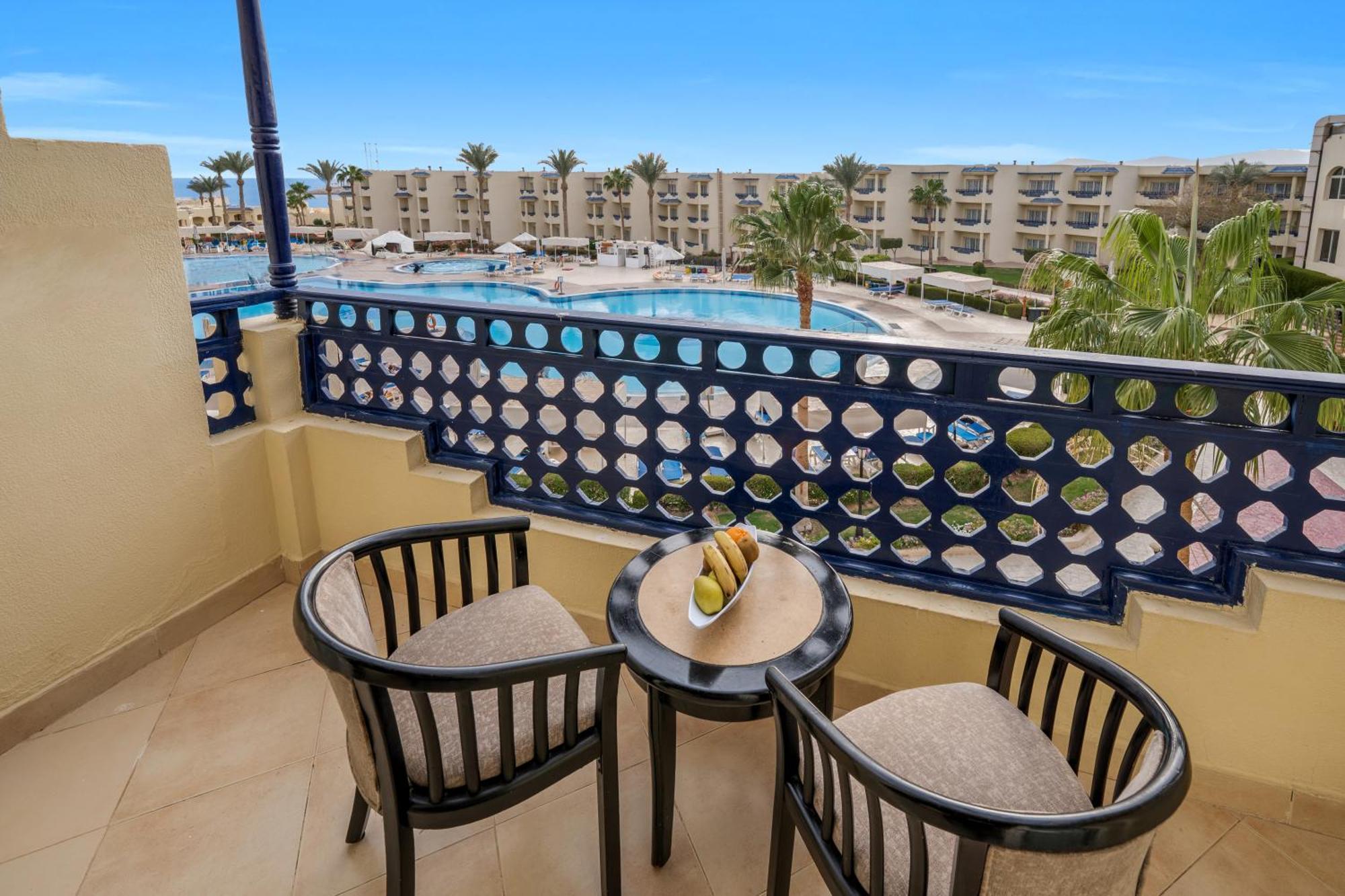 Grand Oasis 4*