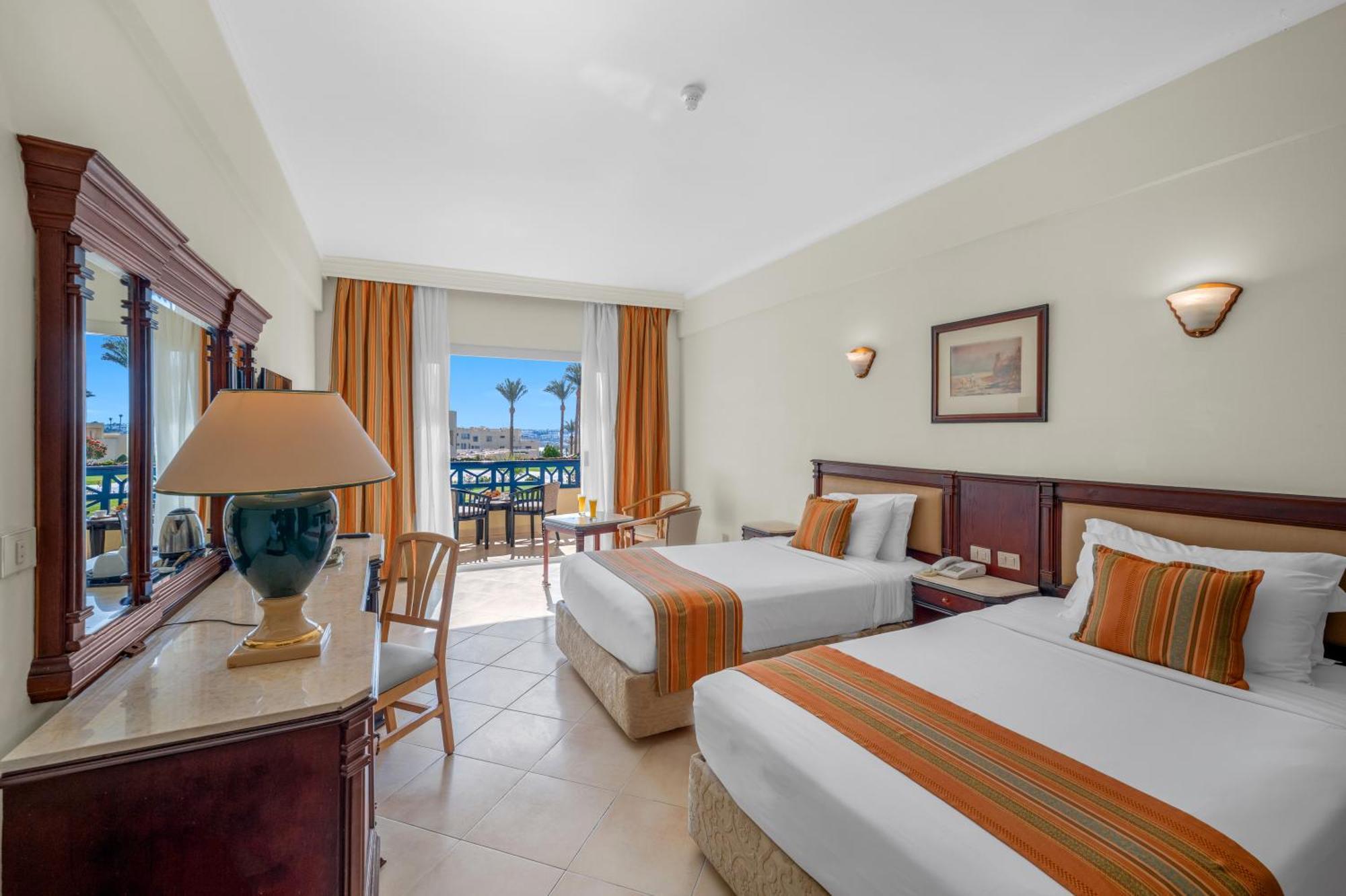 Grand Oasis 4*