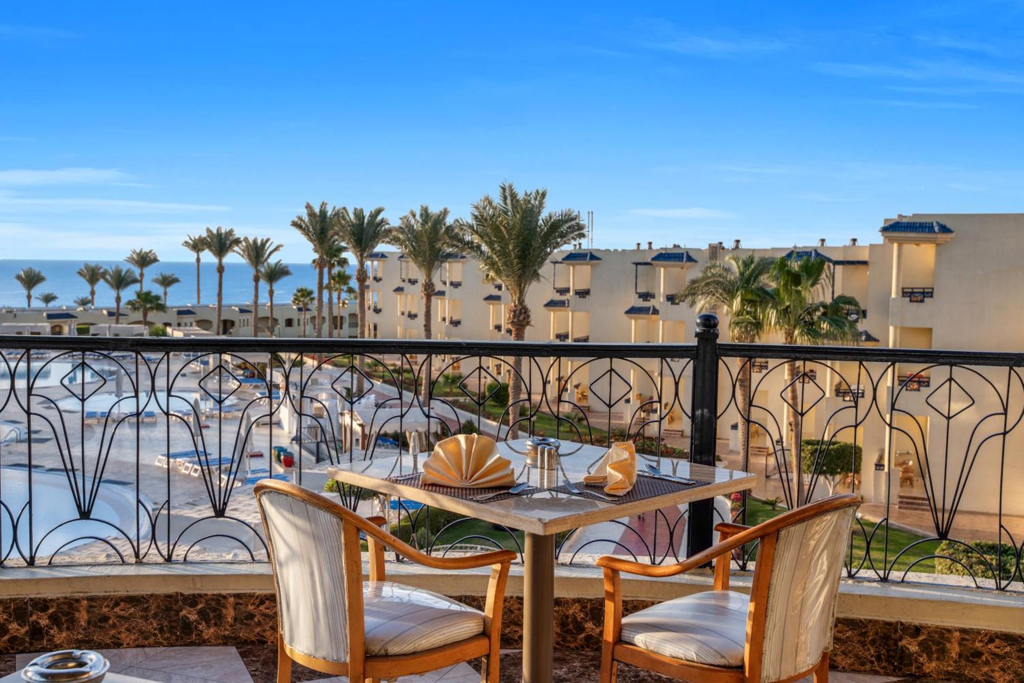 Grand Oasis Resort