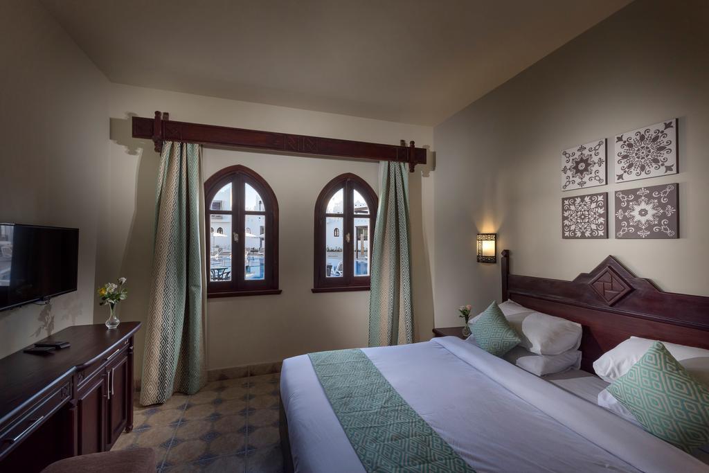Mazar & By Kemet Resort 3*
