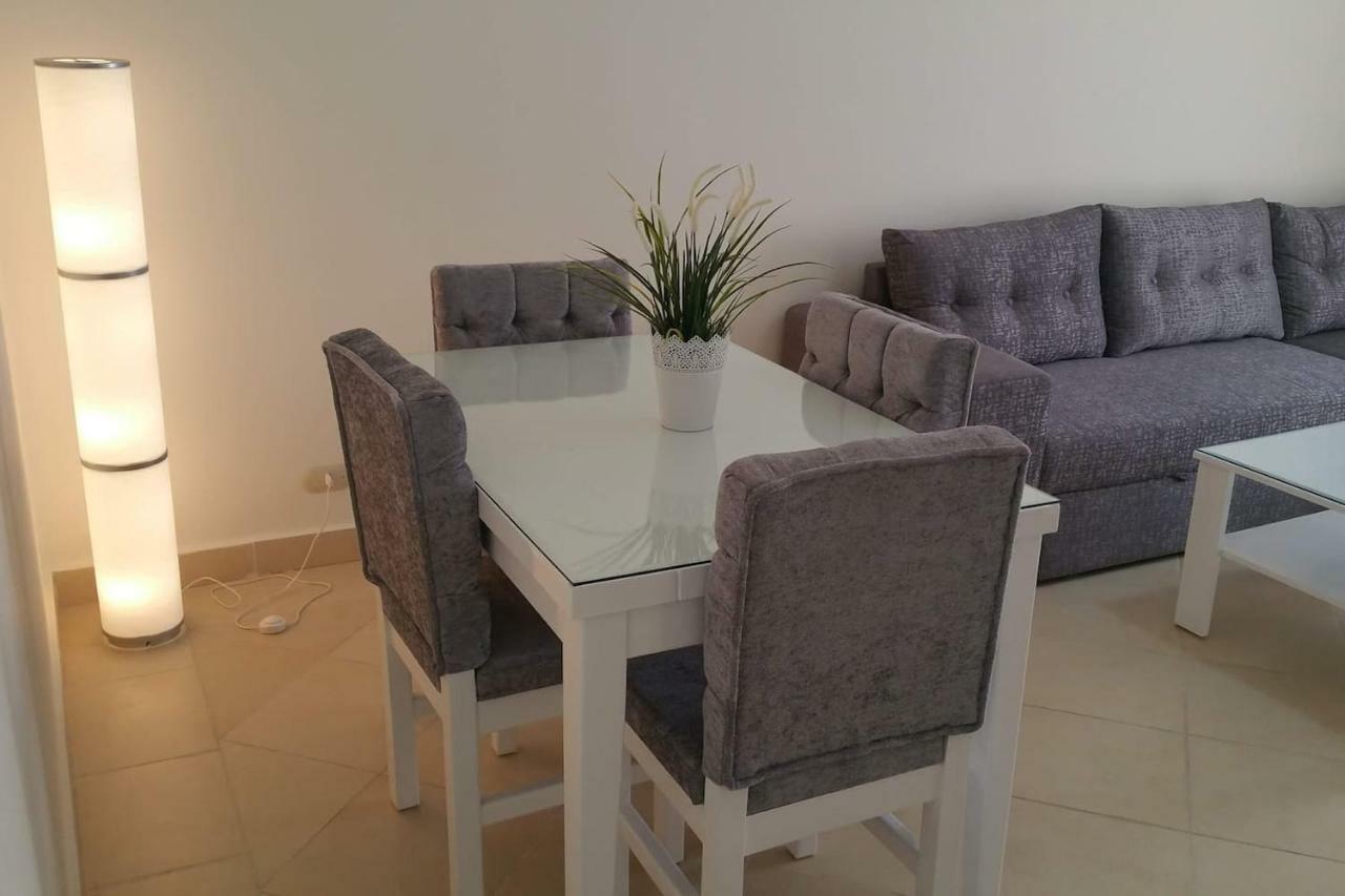 One- Bedroom S3 In Vip Zone Sunny Lakes *