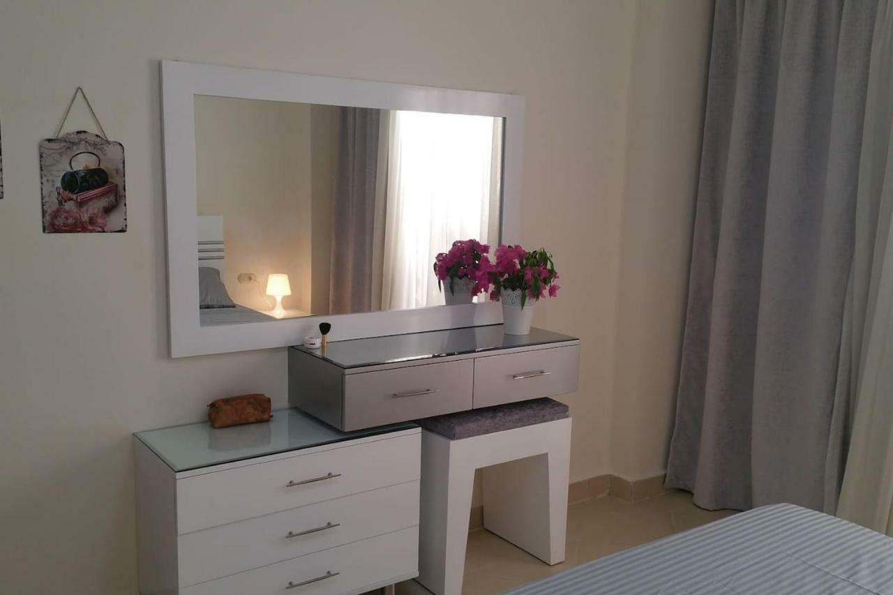 One- Bedroom S3 In Vip Zone Sunny Lakes
