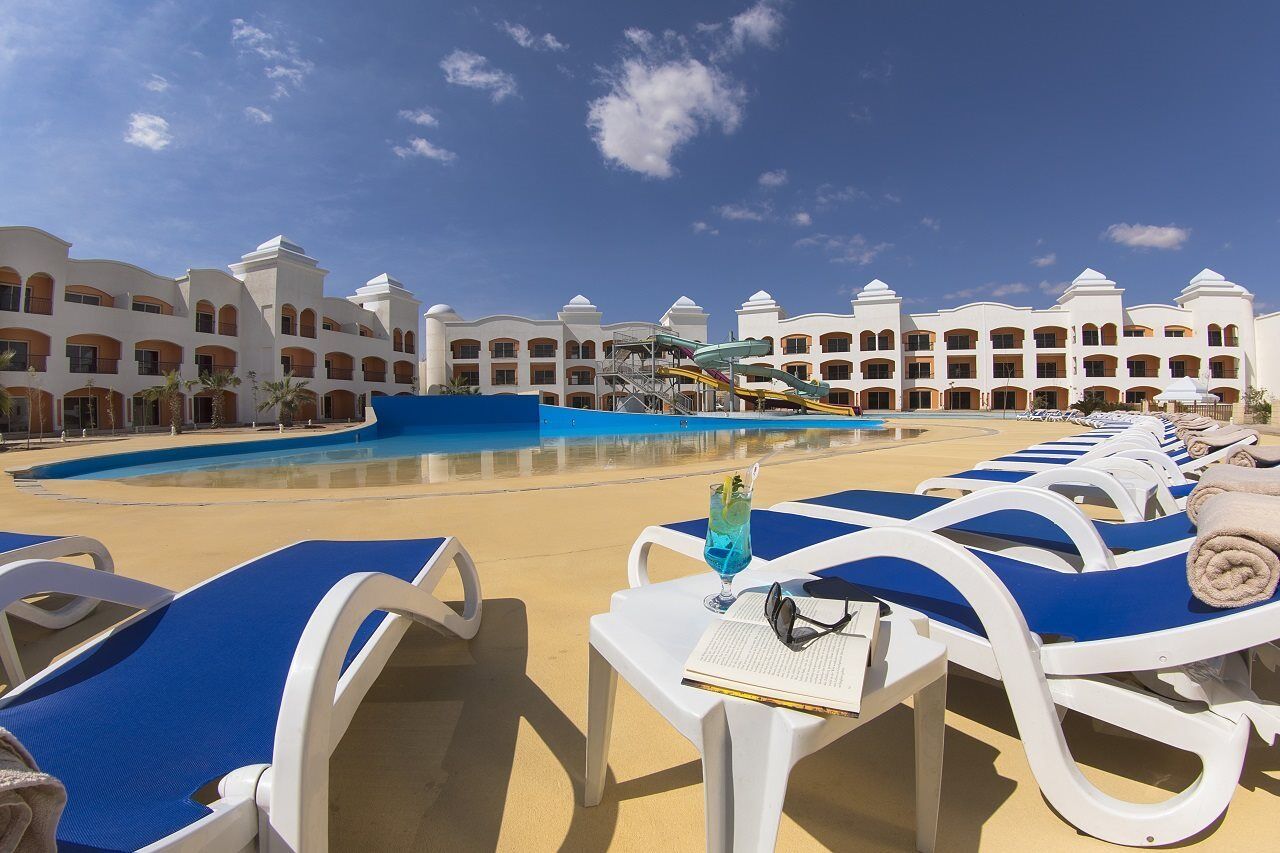 Waves In Naama Bay Hotel Sharm el-Sheikh
