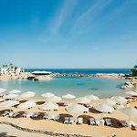 Domina King\'S Lake Hotel & Resort