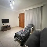Spacious Landscape And Pool View Studio.