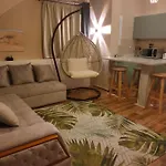 Luxurygetaway2 / Brand New 2Br / Fully Furnished / Wi-Fi / Full Kitchen