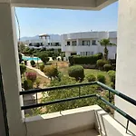 Criss Resort