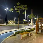 Riviera Resort Apartment - Pool View & Wifi