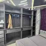 Chic Apartment 4