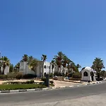 Sultan Sunscape - Premium Sea View Apartment At Domina Coral Bay