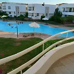 34-4 Criss Resort City Center Naama Bay
