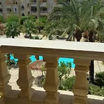 One-Bedroom Apartment S2 In Vip Zone Sunny Lakes