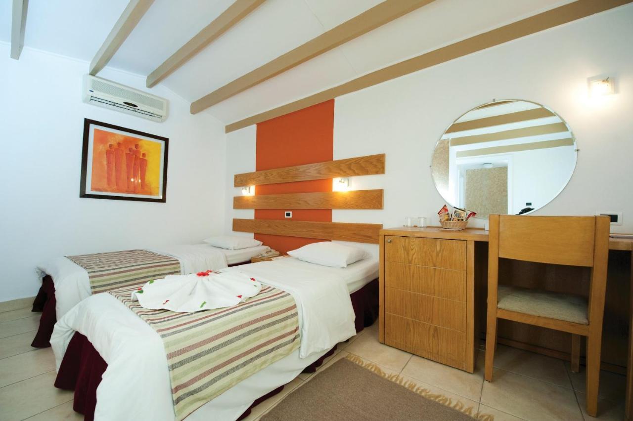 Ghazala Beach Hotel 4*