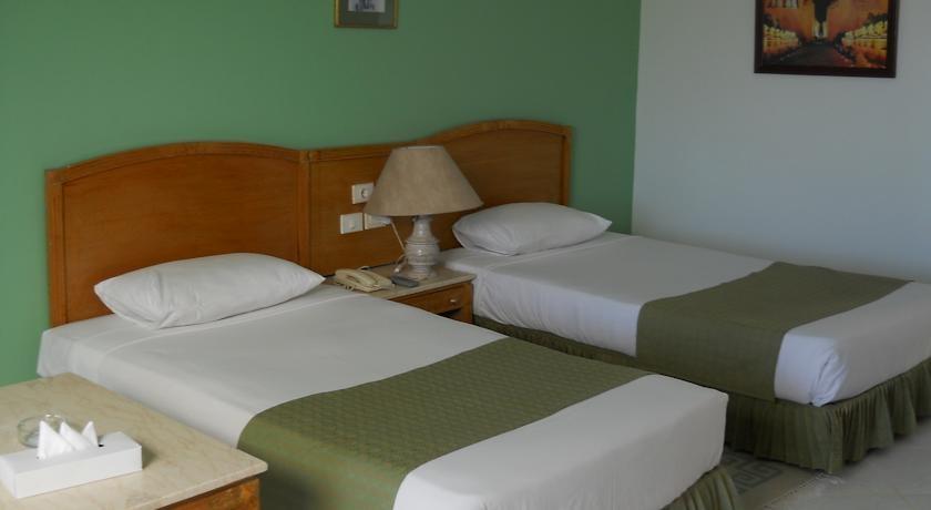 Hotel Royal Paradise Beach