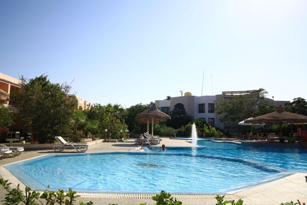 Cataract Naama Bay Resort