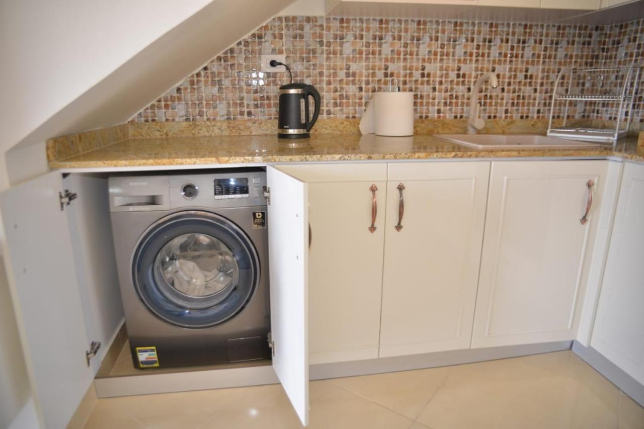 Hills Luxury Self-catering Penthouse *