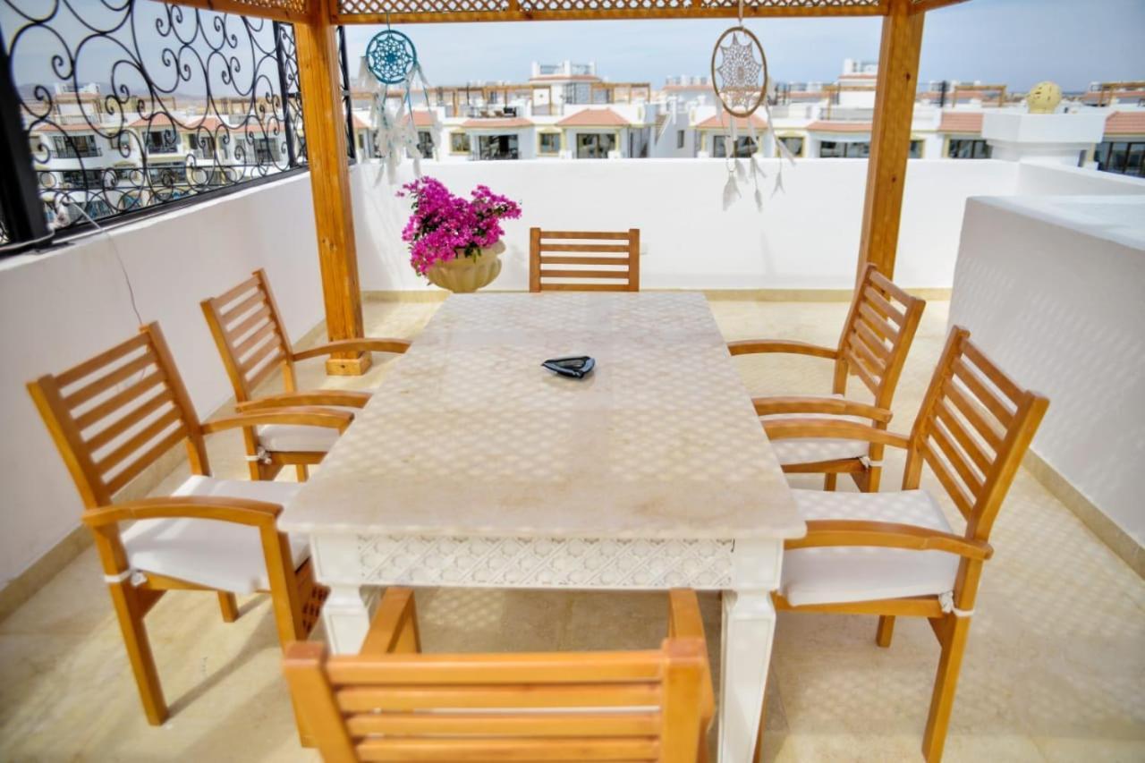 Hills Luxury Self-catering Penthouse *