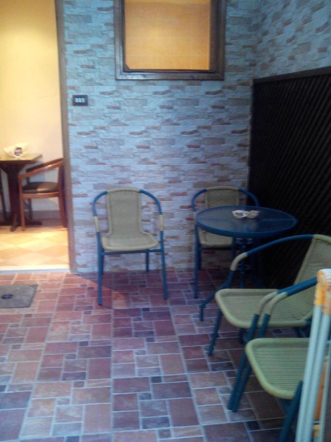 Studio *