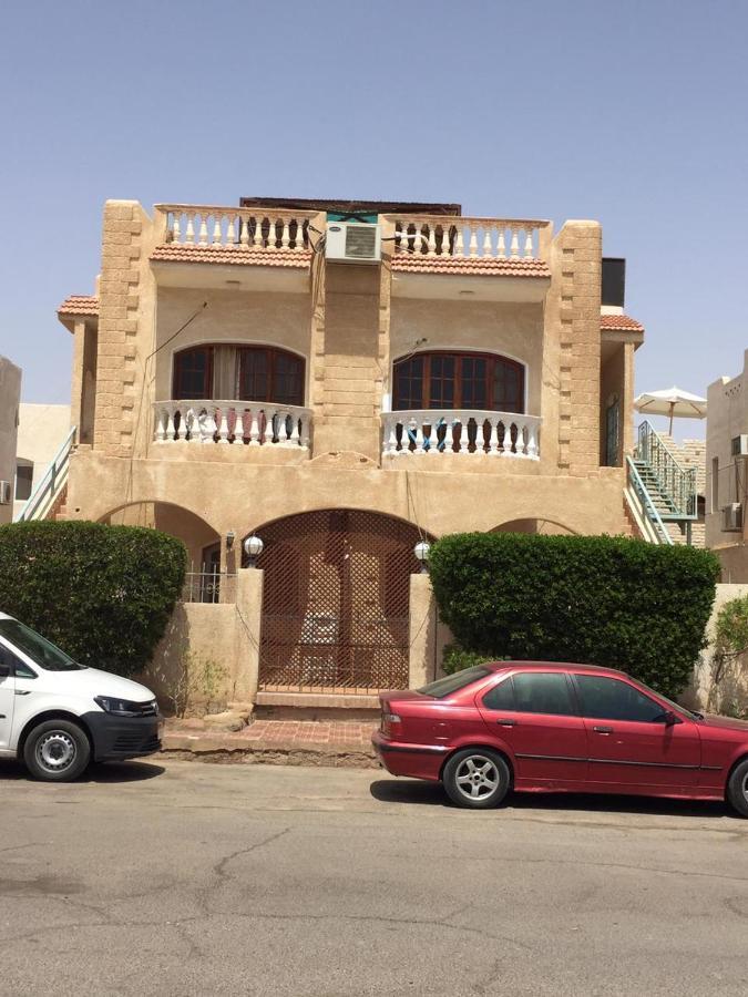 Apartment 2 *