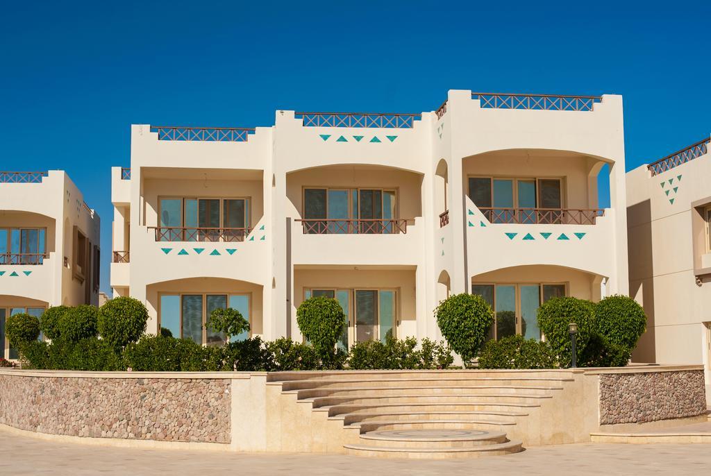 Resort Sharks Bay Oasis Aqua Park 3*