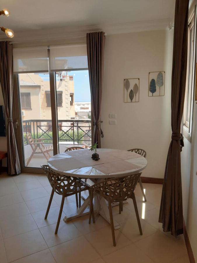 D60 Apartment