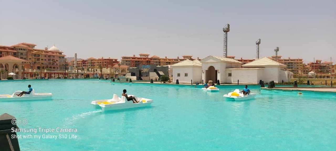 Porto Sheikh Families بورتو