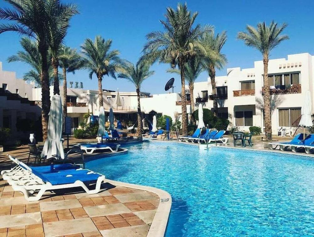 Le Mirage New Tiran Hotel