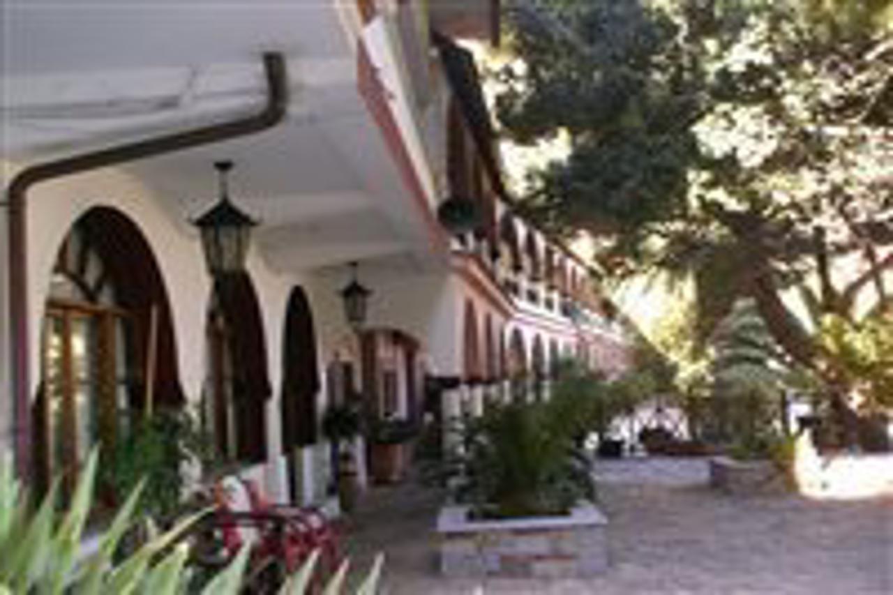 Resort Dessole Royal Rojana